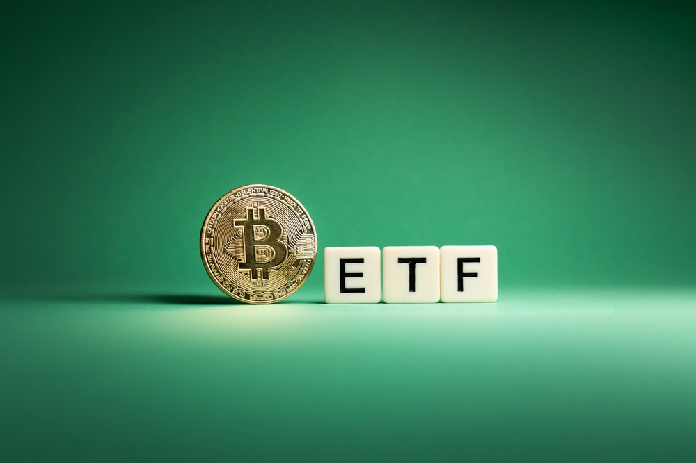 Bitcoin Rebounds as Spot ETFs Attract $295 Million in Deposits